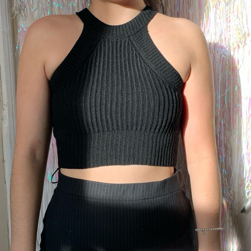 Brandy Melville Knit Cropped Halter Top